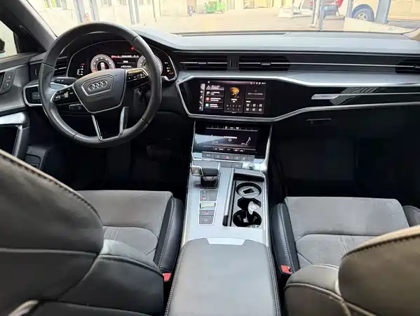 Audi A6L 2021