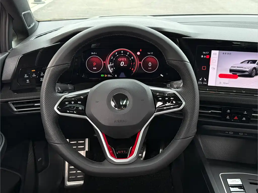 Volkswagen Golf GTI 2022 — фото 10