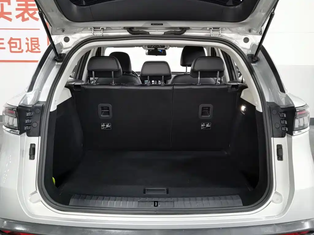 BAIC X7 2021 — фото 16