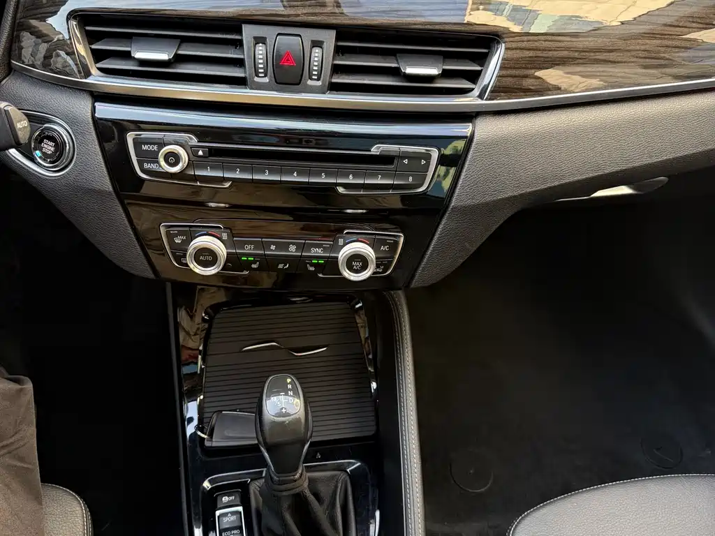 BMW X1 2017 — фото 15