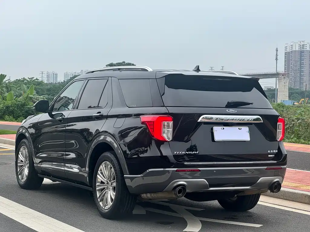 Ford Explorer 2020 — фото 10