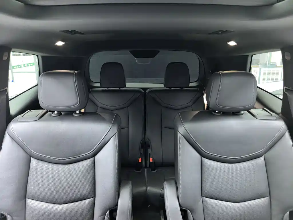 Cadillac XT6 2020 — фото 14
