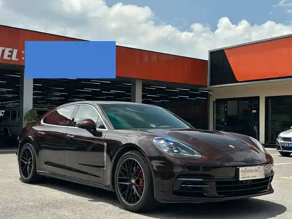 Porsche Panamera 2019