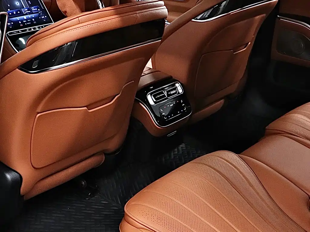Mercedes-Benz S-Class 2024 — фото 12