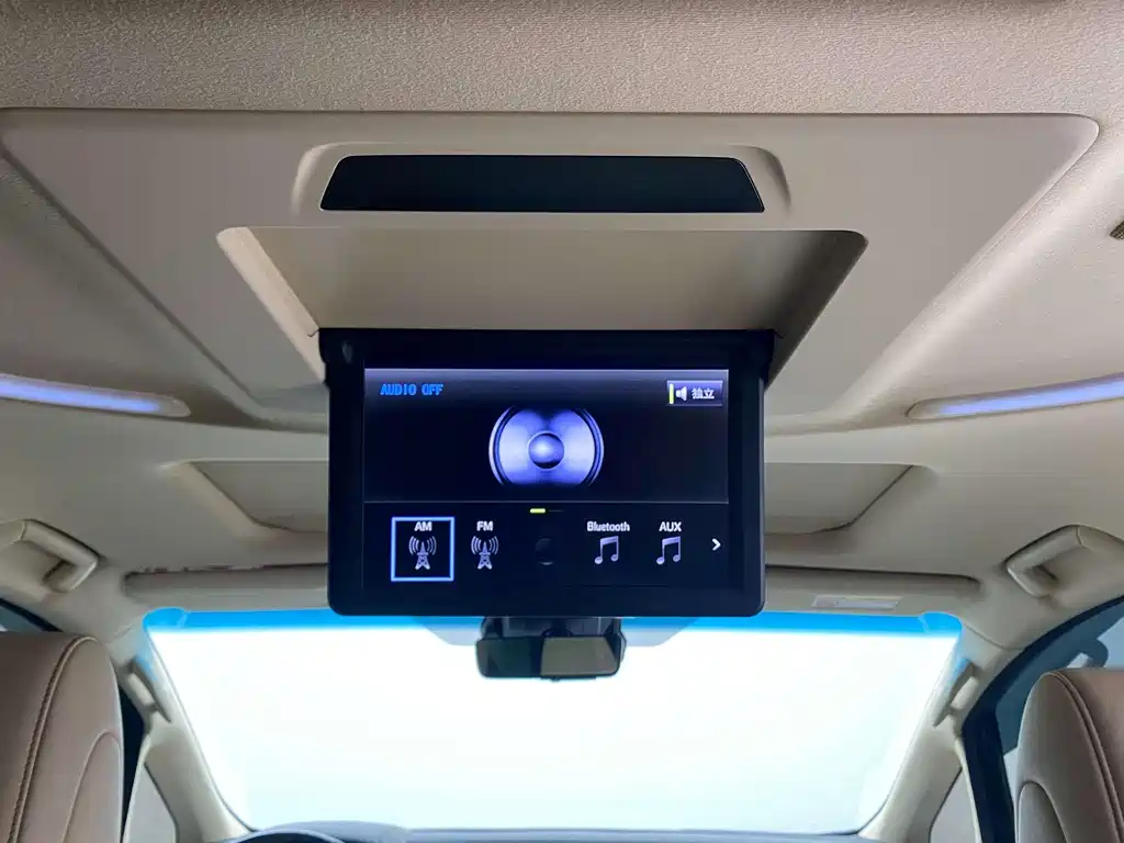 Toyota Alphard 2019 — фото 31