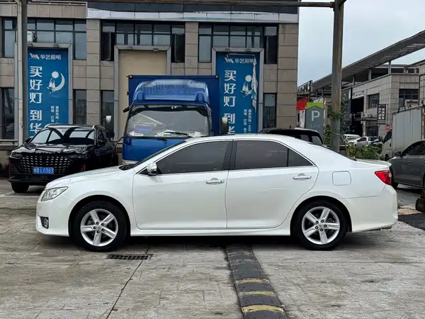 Toyota Camry 2014
