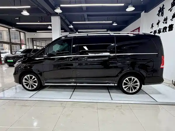 Mercedes-Benz V-Class 2022