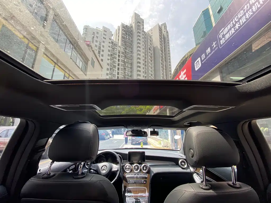 Mercedes-Benz GLC 2019 — фото 13