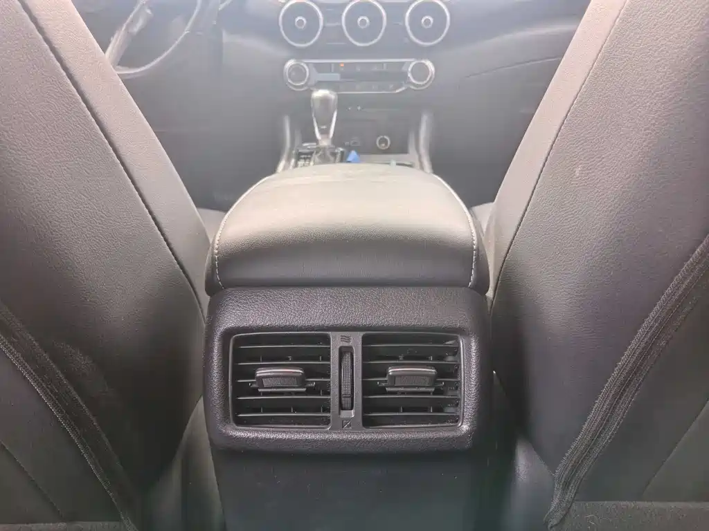 Nissan Sylphy 2020 — фото 22