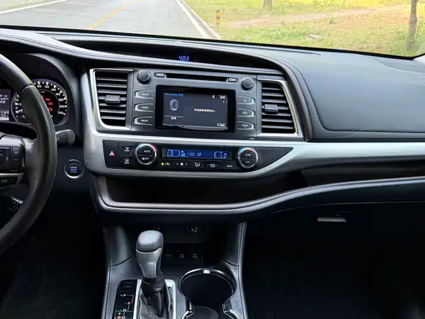 Toyota Highlander 2015