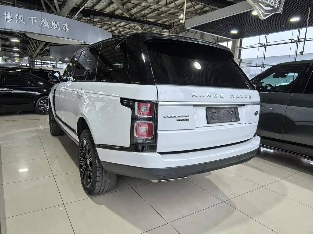 Land Rover Range Rover 2019 — фото 6
