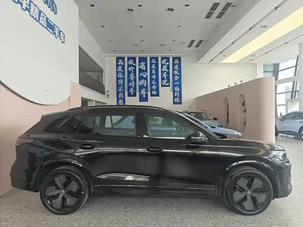 Volkswagen Tiguan L 2024