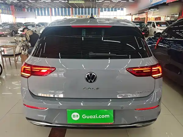 Volkswagen Golf 2023