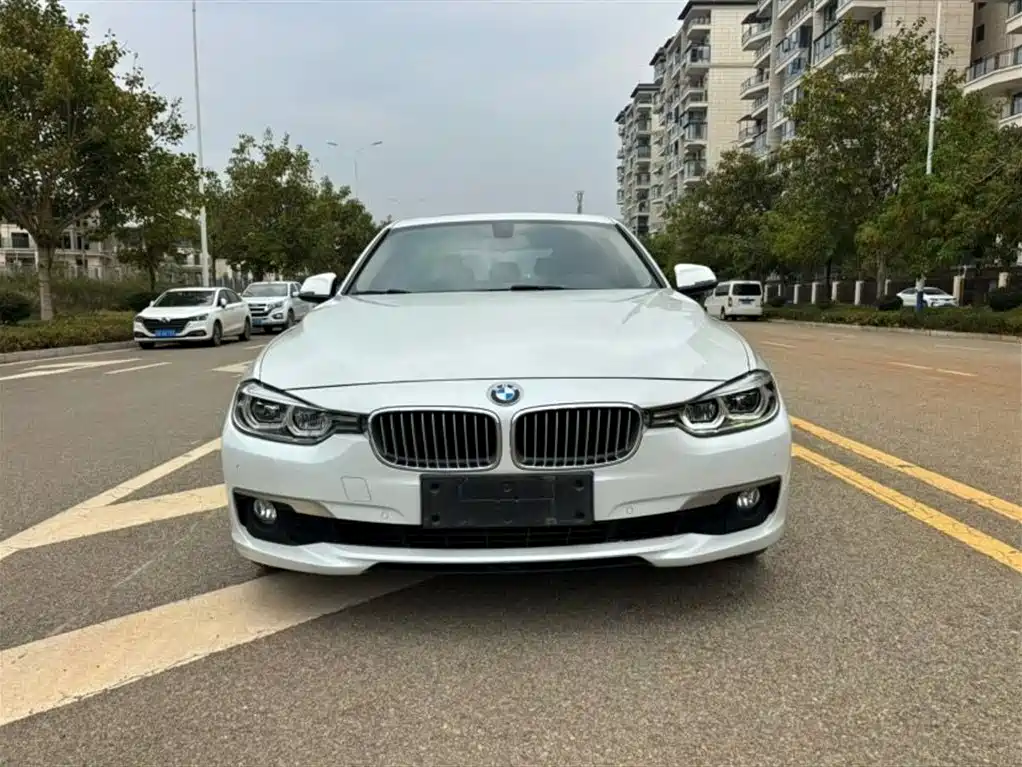 BMW 5 Series 2015 — фото 2