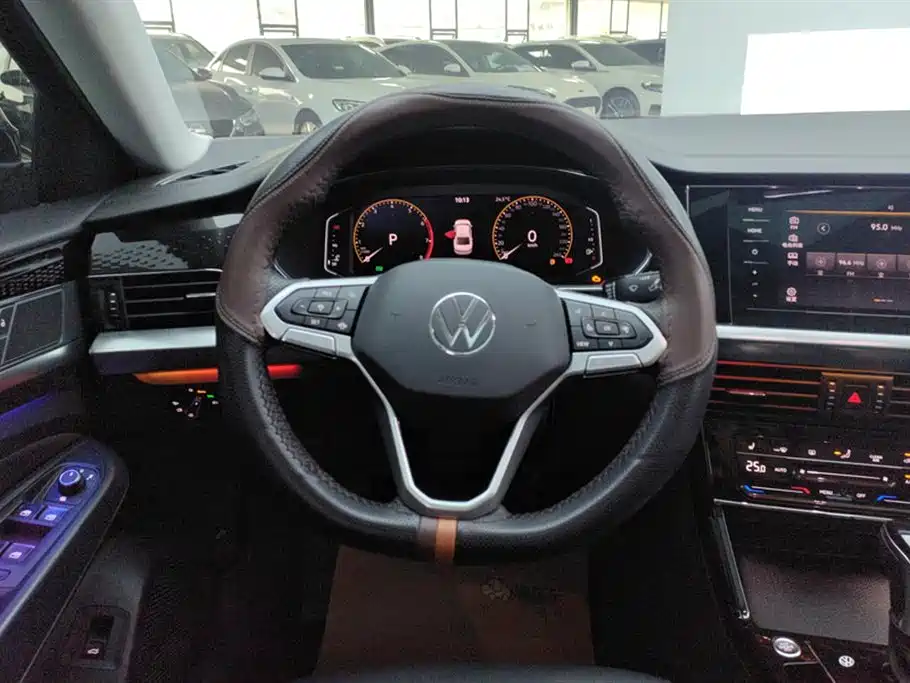 Volkswagen Passat 2022 — фото 15