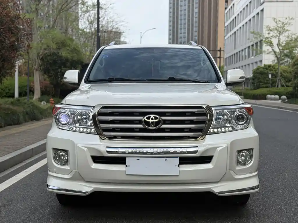 Toyota Land Cruiser 2016 — фото 2