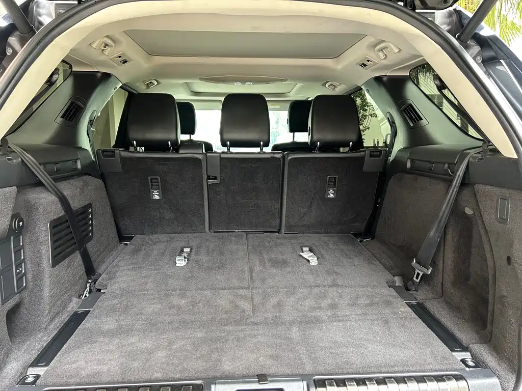 Land Rover Discovery 2019 — фото 23