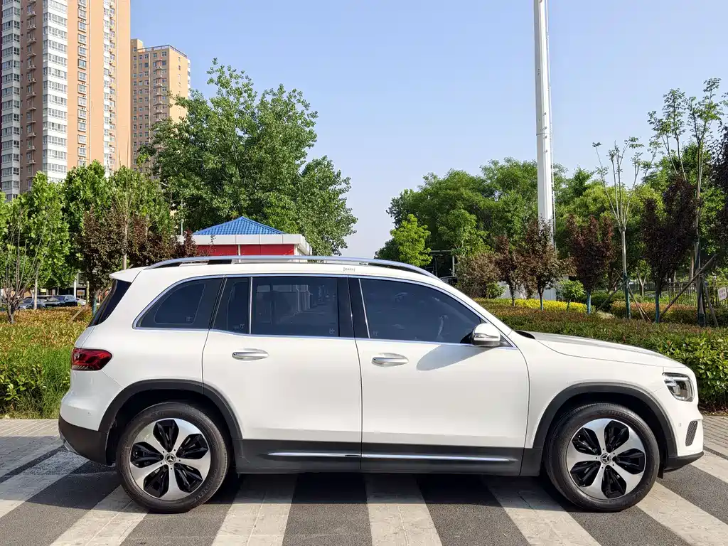 Mercedes-Benz GLB 2022 — фото 4