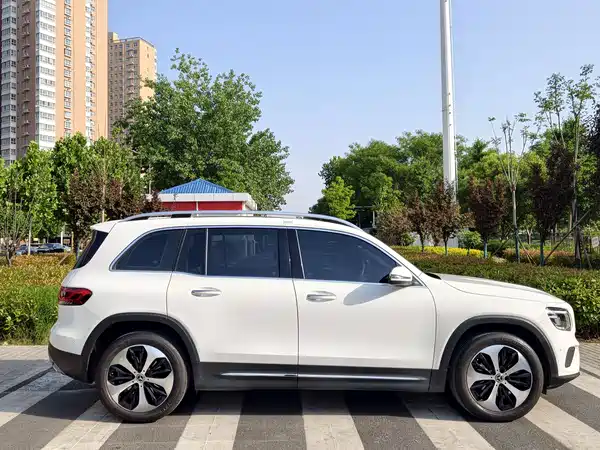 Mercedes-Benz GLB 2022