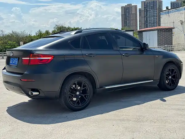 BMW X6 2013
