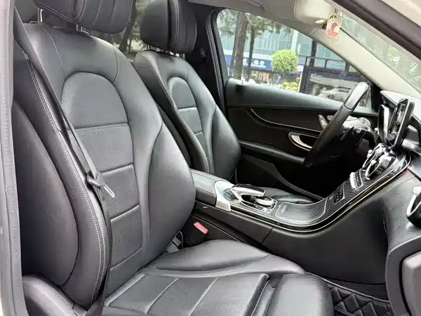 Mercedes-Benz C-Class 2018