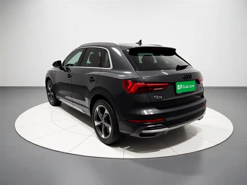 Audi Q3 2022 — фото 4