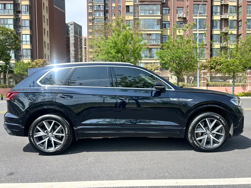 Volkswagen Touareg 2020 — фото 4