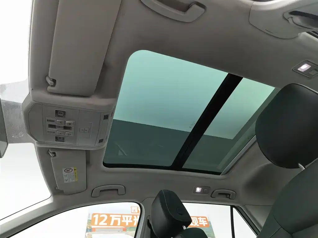 Volkswagen T-Roc 2019 — фото 14