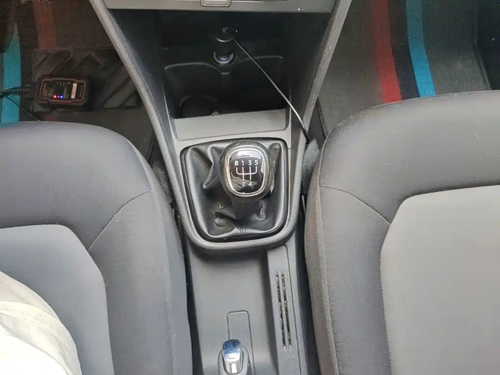 Skoda Rapid 2018 — фото 14