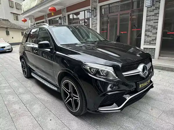 Mercedes-Benz M-Class 2012