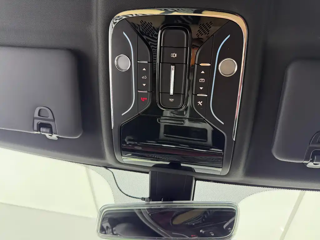 Jetour Jietu X70 PLUS 2023 — фото 16