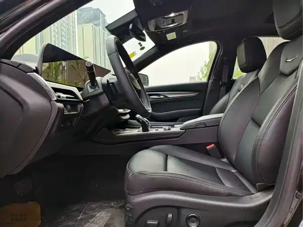 Cadillac CT5 2026
