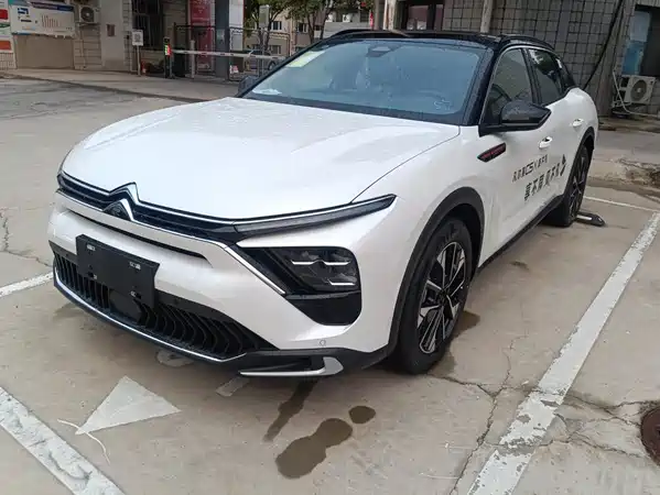 Citroën Versailles C5 X 2026