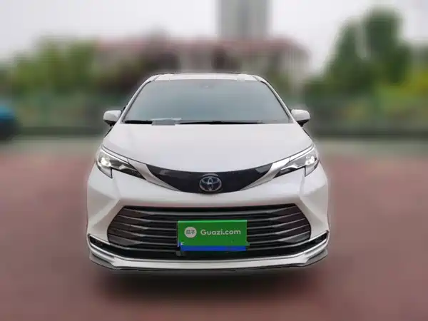 Toyota Sienna 2022