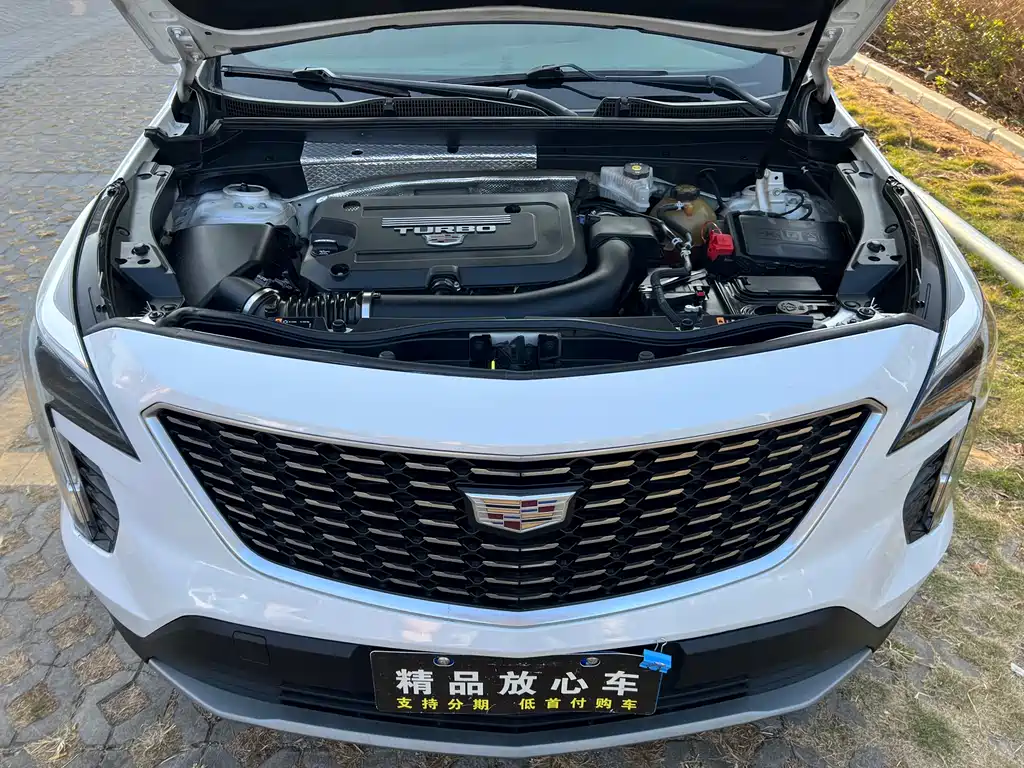 Cadillac XT4 2020 — фото 10