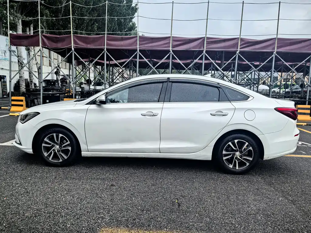 Changan Eado 2018 — фото 29