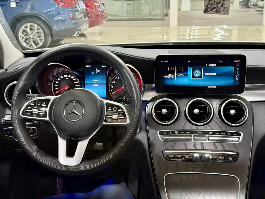 Mercedes-Benz C-Class 2018 — фото 10