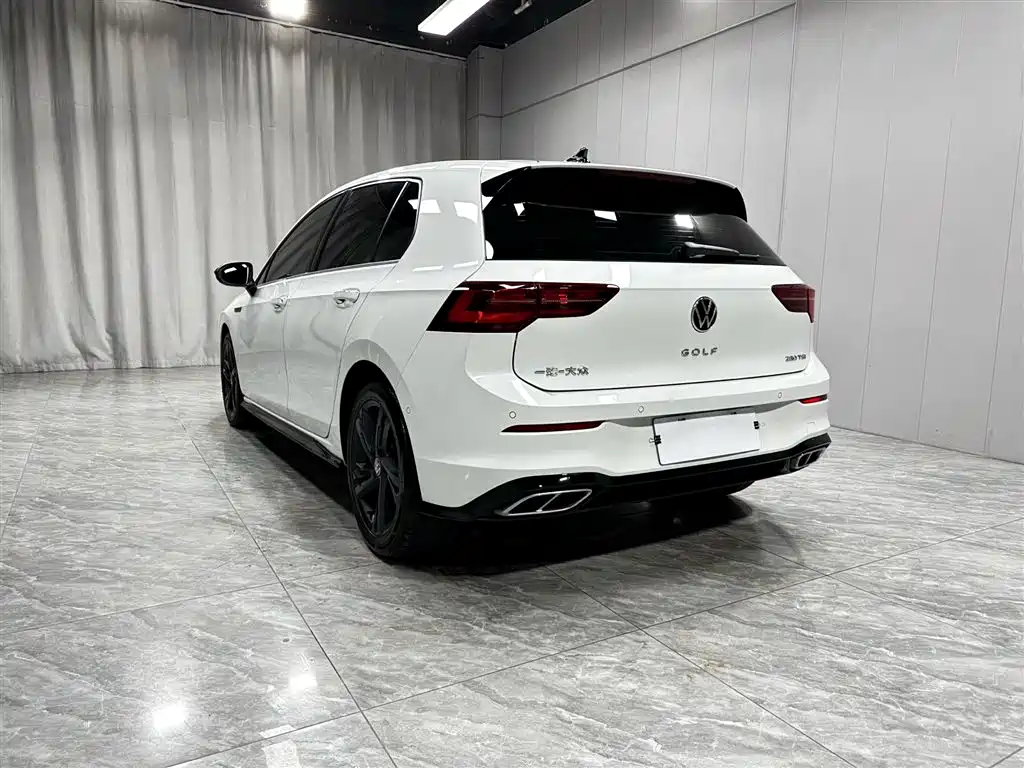 Volkswagen Golf 2023