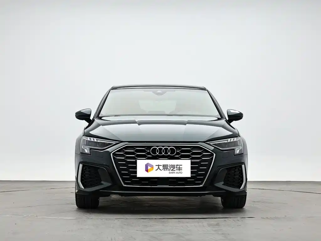Audi A3 2022 — фото 2