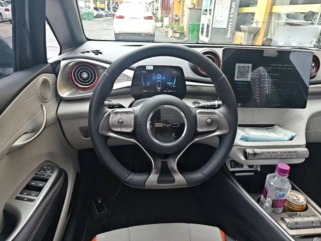 BYD Dolphin 2022 — фото 11