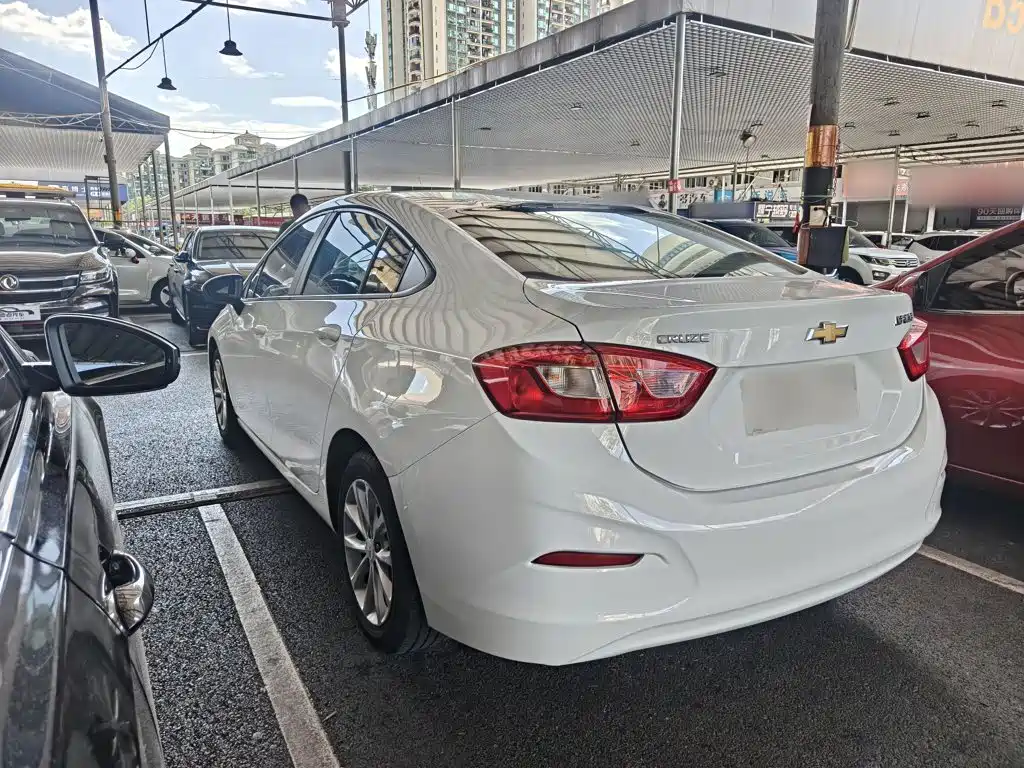 Chevrolet Cruze 2017 — фото 5