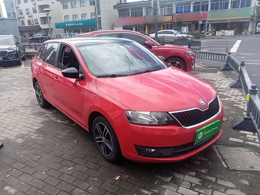 Skoda Rapid Spaceback 2014