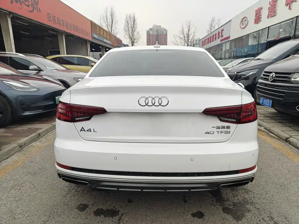 Audi A4L 2019 — фото 23