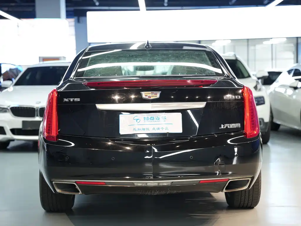 Cadillac XTS 2016 — фото 23