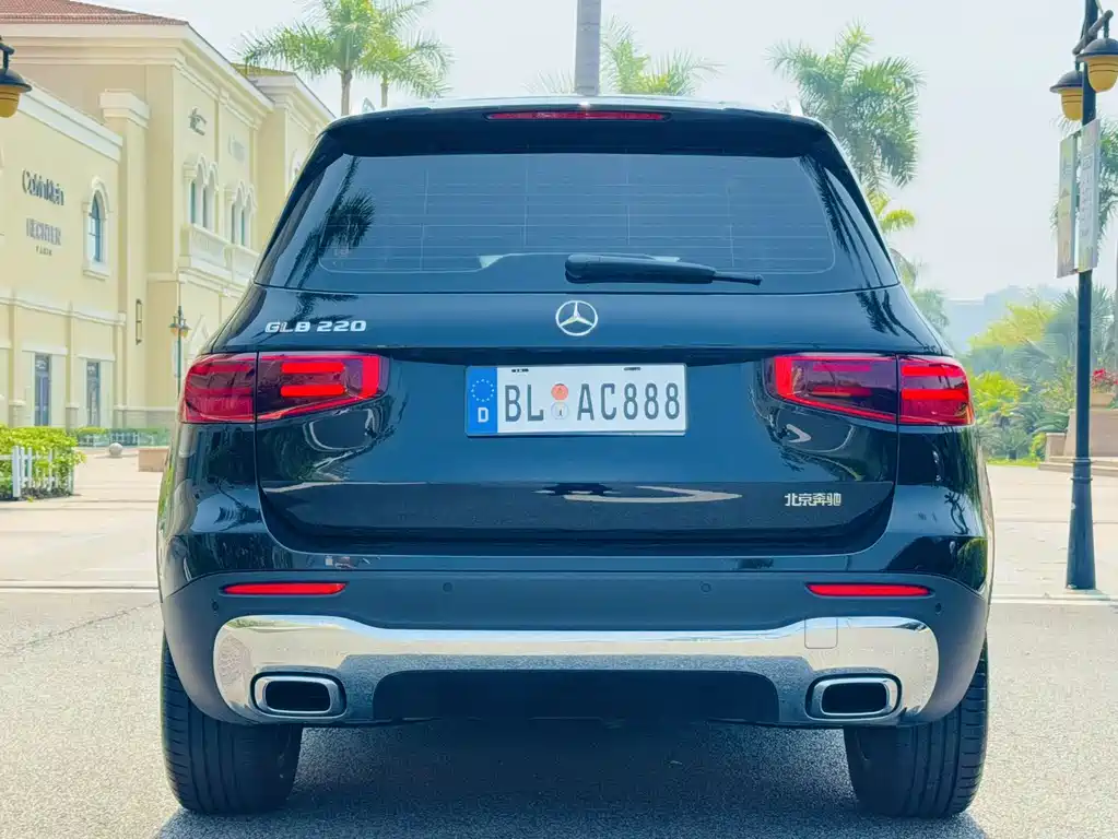 Mercedes-Benz GLB 2024 — фото 8