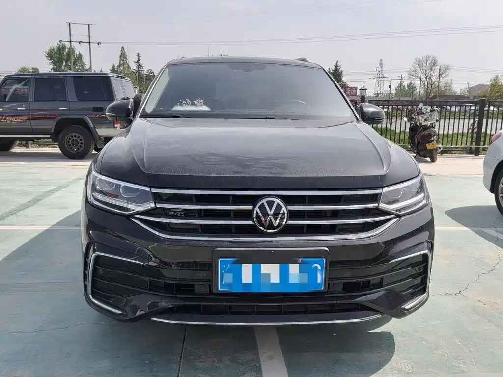 Volkswagen Tiguan L 2024 — фото 2
