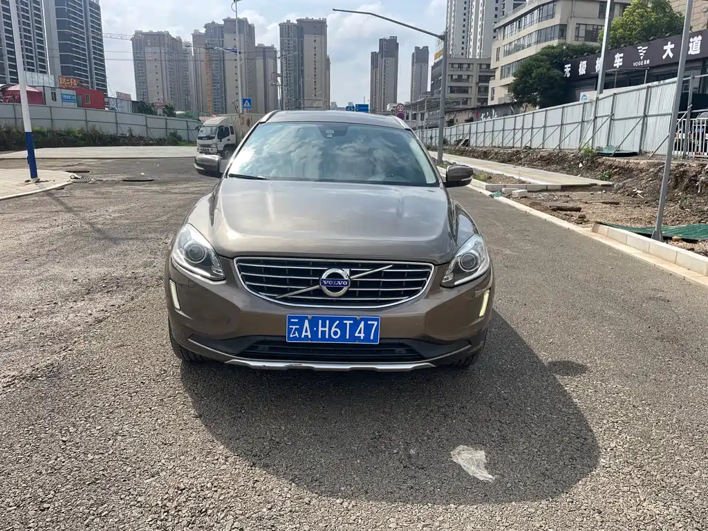 Volvo XC60 2017 — фото 2
