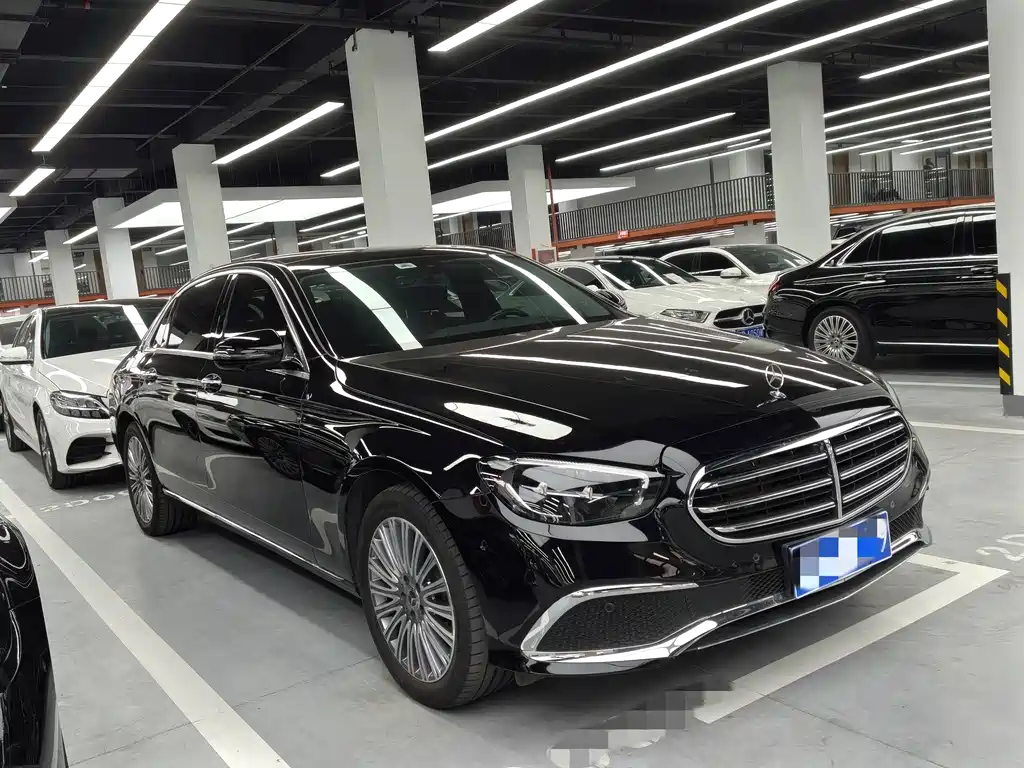 Mercedes-Benz E-Class 2023