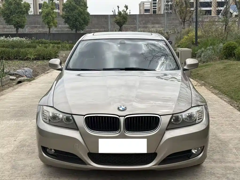 BMW 3 Series 2010
