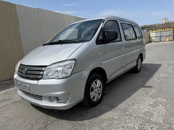 Dongfeng Lingzhi 2017